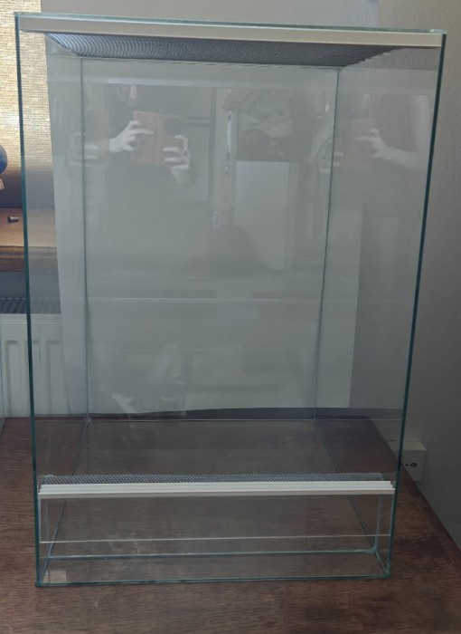 terrarium-pionowe-szklane-dla-gekona.jpg