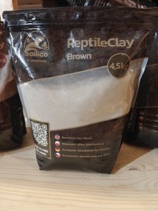 soilico-reptileclay-glina-strukturalna-podloze-terrarium-4-5kg-brown.jpg