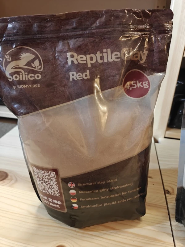 soilico-reptileclay-glina-strukturalna-podloze-terrarium-4-5kg-red.jpg